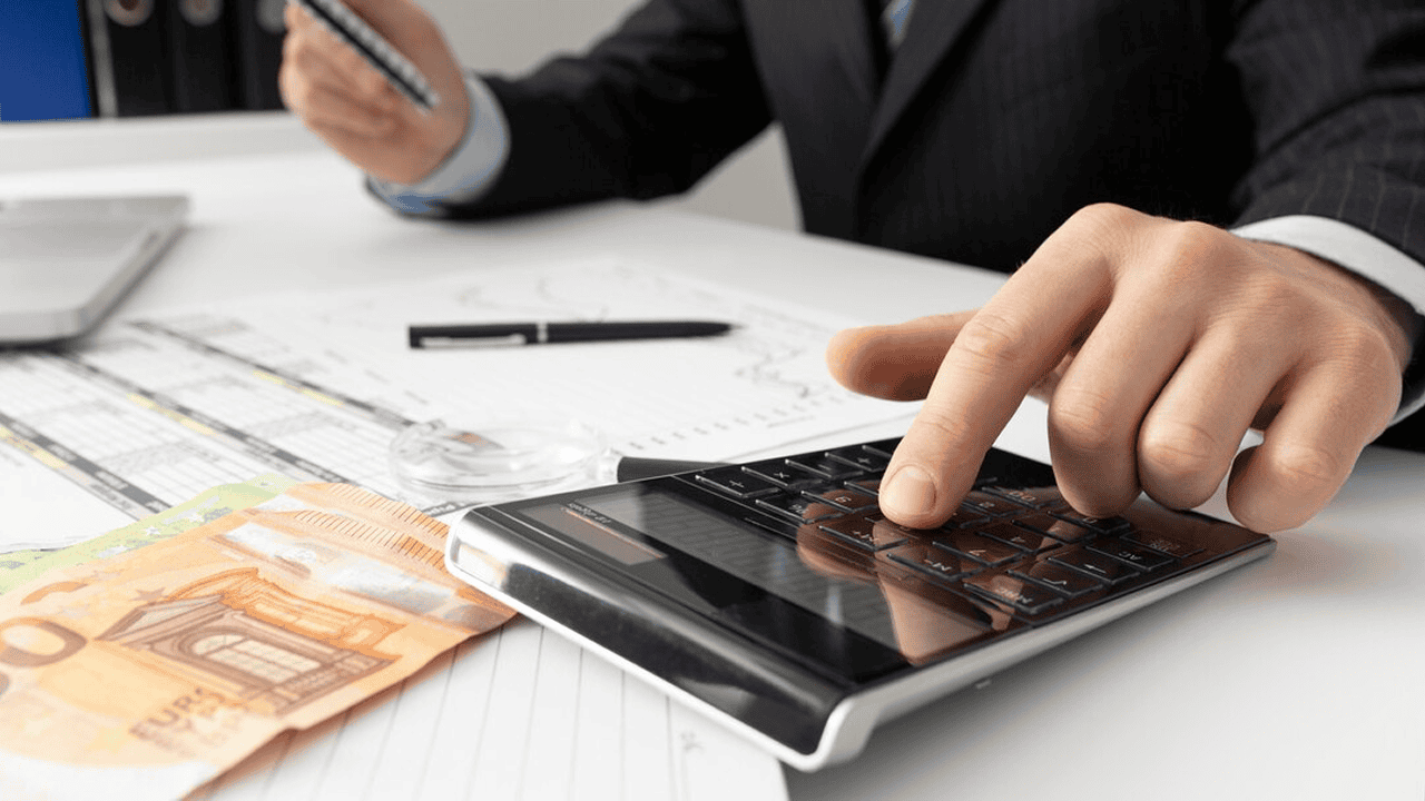 Behind the Screens: The New Era of Banking Operations Transformation
