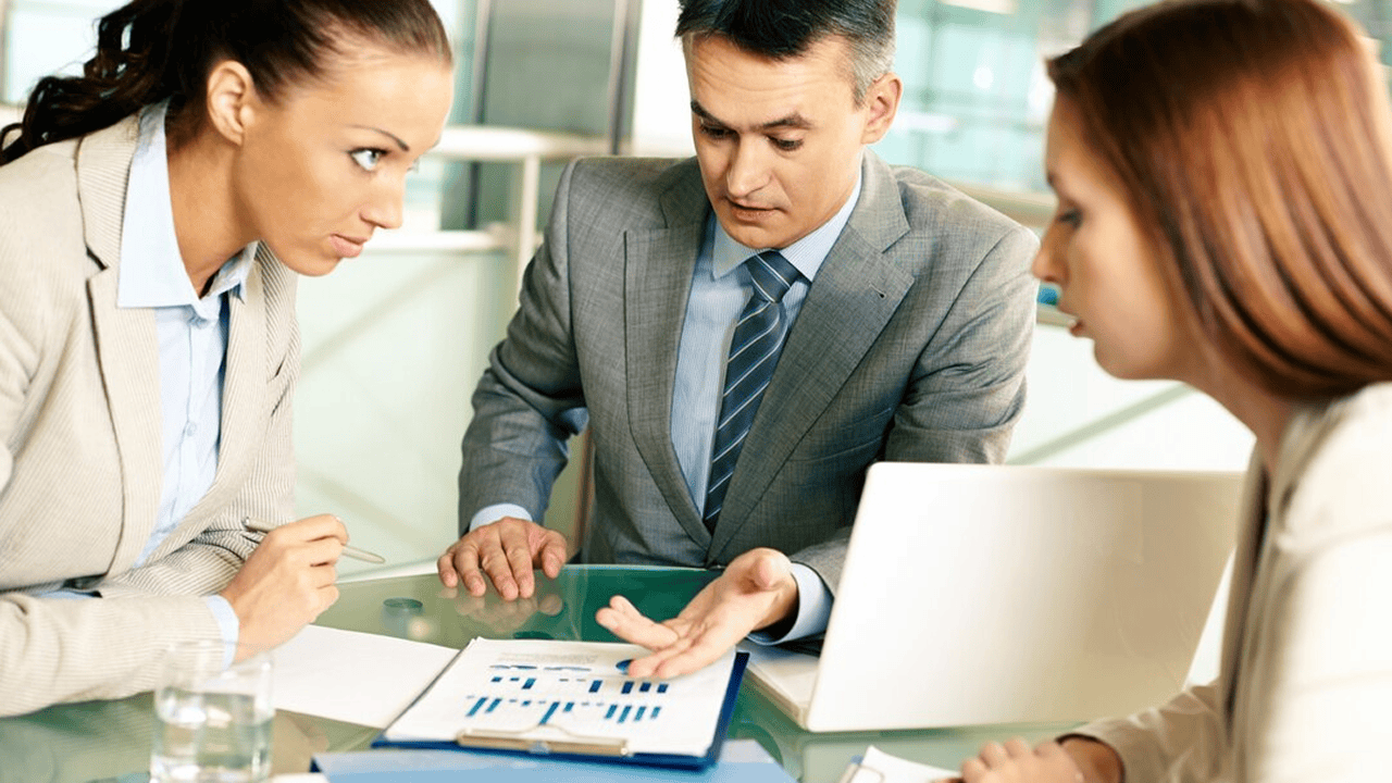 AI & Innovation: B2B Banking Trends Redefining Finance